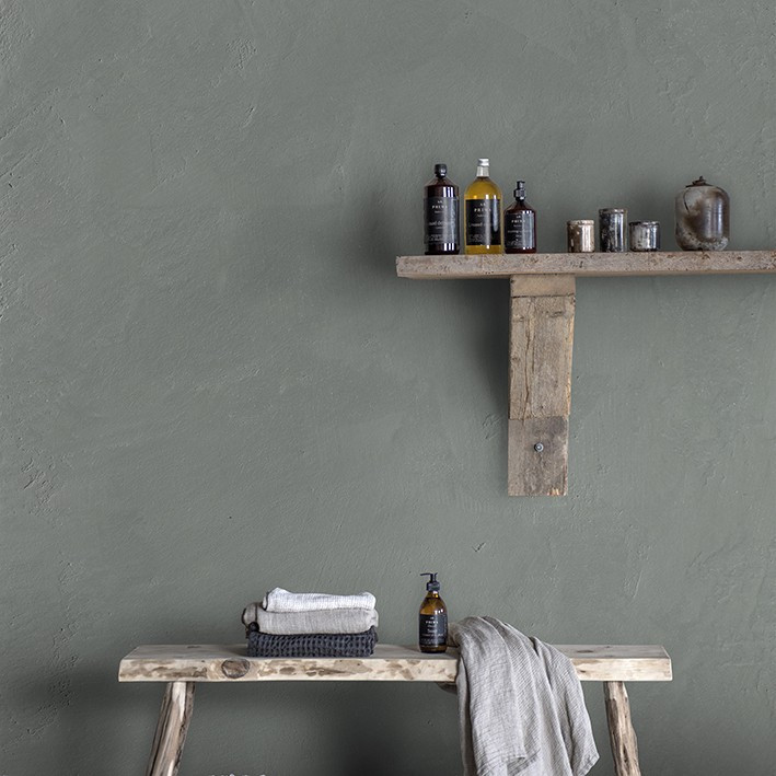 Embellissez vos murs à reliefs ou vos murs abimés en offrant une touche de modernité avec l'enduit Reliss Effet Béton - kaki fonce